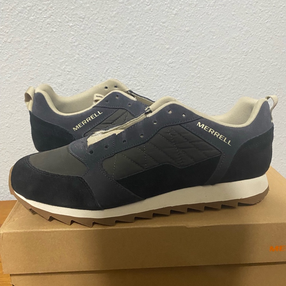Merrell Men's Sneakers SIZE 11 NEW